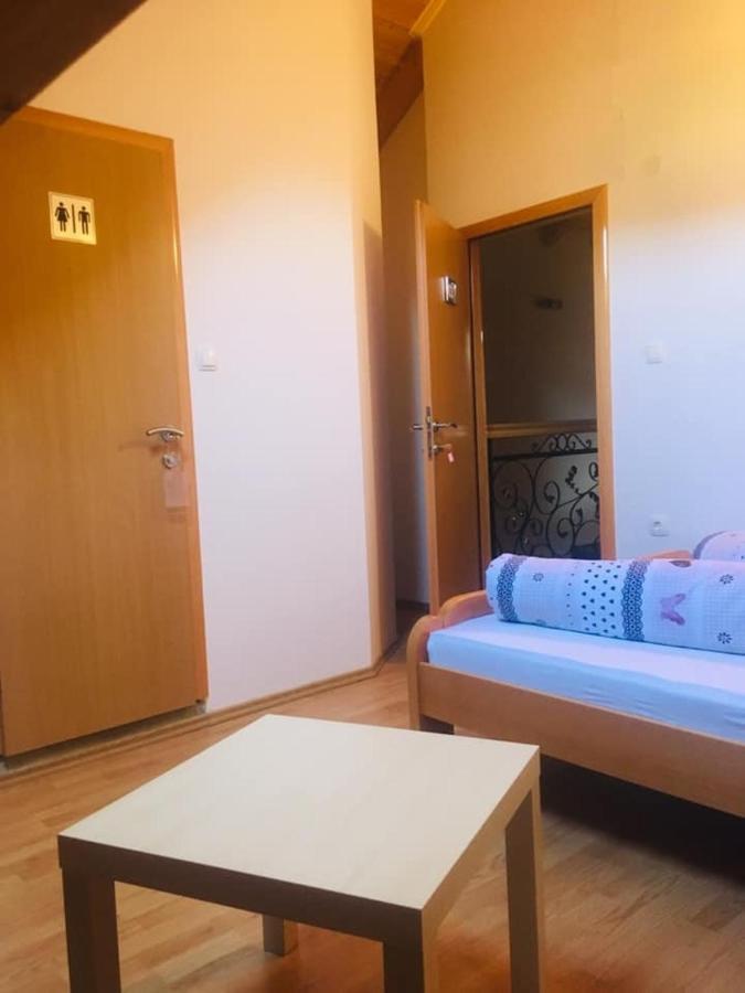 Omladinski Hotel Rostovo Bugojno Eksteriør bilde